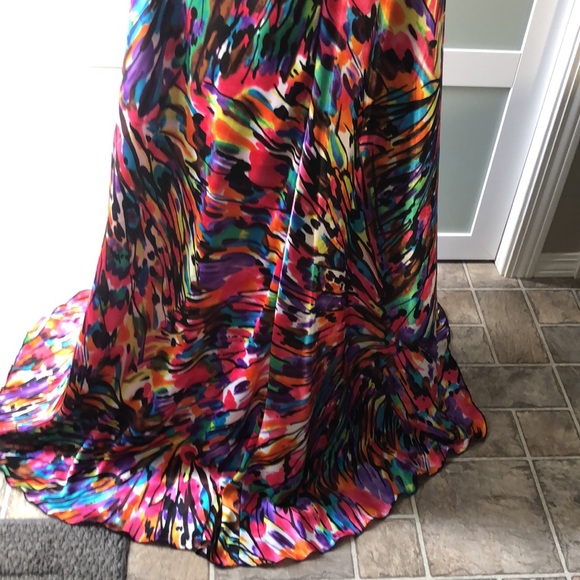 Multi-Color Maxi Dress - Picture 9 of 13